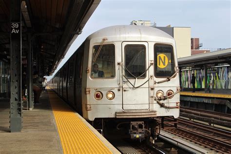 MTA New York City Subway Pullman-Standard R46 (N) train | Flickr