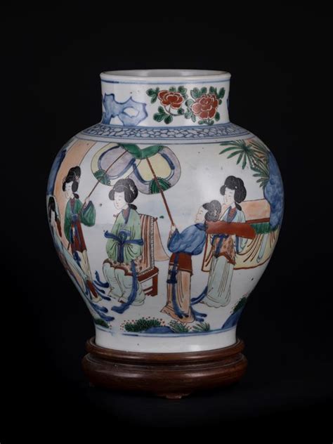 Vaso In Porcellana Wucai Cina Dinastia Qing Fine Xix Secolo Asta