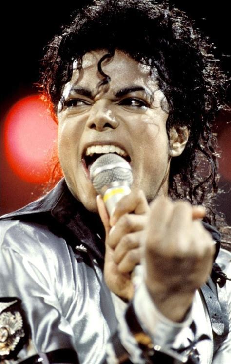 BAD TOUR - Michael Jackson Photo (21070250) - Fanpop