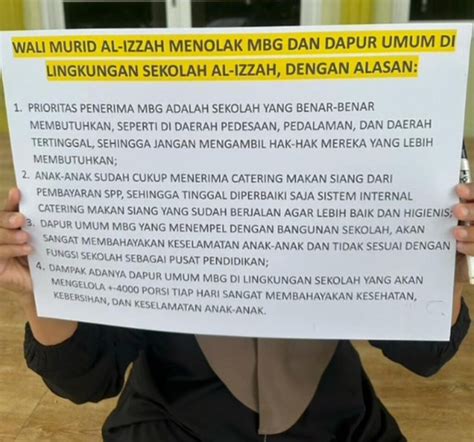 wali murid sdit al izzah serang tolak program mbg  pembangunan dapur