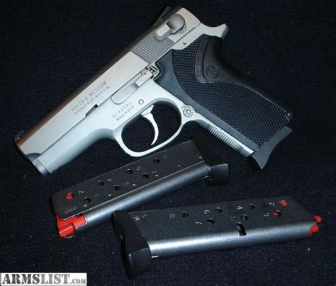 ARMSLIST - For Trade: Smith & Wesson 9mm compact