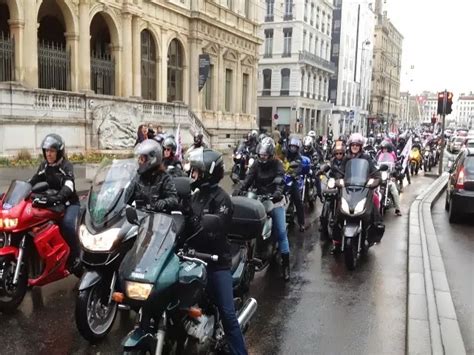 Rh Ne La Circulation Inter Files Des Motards Enfin Test E