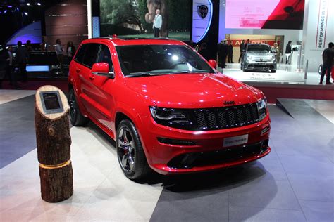 2015 Jeep Grand Cherokee SRT Red Vapor Edition Debuts In Paris