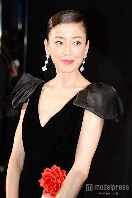 画像66 宮沢りえ「本当に感動している」池松壮亮と喜びのハグ モデルプレス