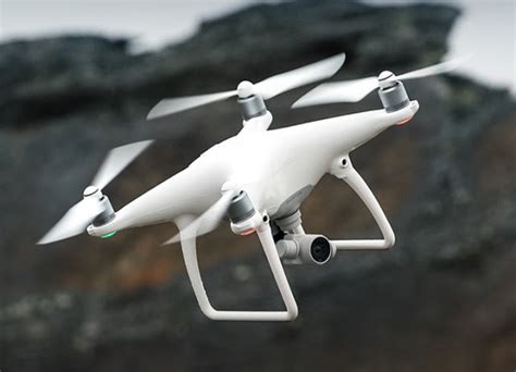 Drone Dji Phantom 4 Series Standar Dan Pro Lengkap Dengan Spesifikasi Serta Harga Digitografi