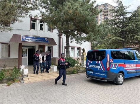 Jandarma uyuşturucu tacirlerine göz açtırmıyor 1 kişi tutuklandı