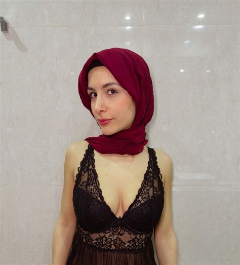 SUPERSEXY HIJABI BABE TEASING PICS COLLECTION Arab Porn Nude Photo Section DropMMS