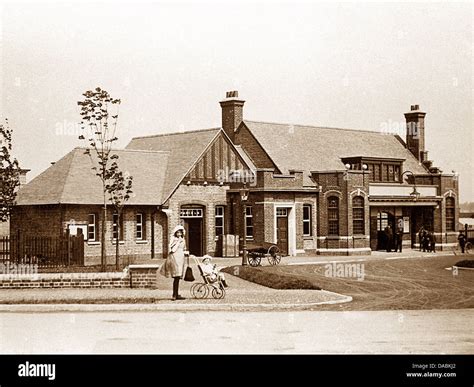 1920s Railway Station Hi Res Stock Photography And Images Alamy