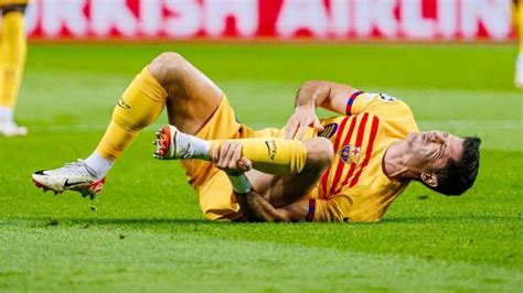 Robert Lewandowski S Injury Not Serious Could Return For Barcelona In