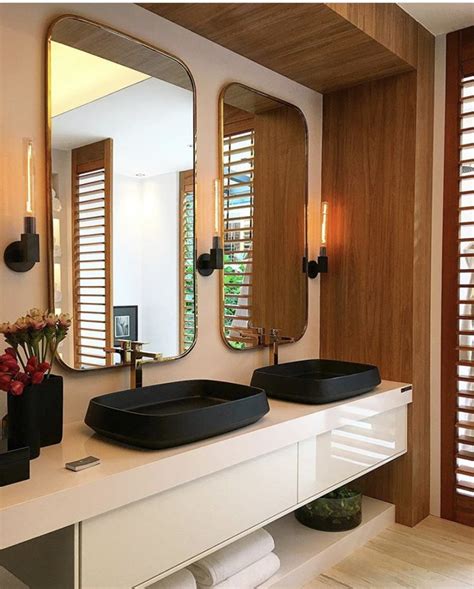 Pin By Flavia Carvalho On Banheiro Lighted Bathroom Mirror Bathroom