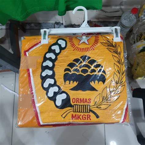 Jual BENDERA PATAKA ORMAS MKGR 90x135 CM FULL BORDIR Di Lapak Flagers