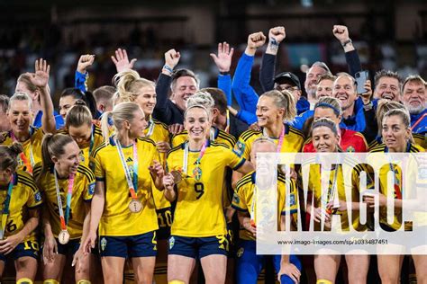 230819 Players Of Sweden Celebrate With Their Bronze Medals After The