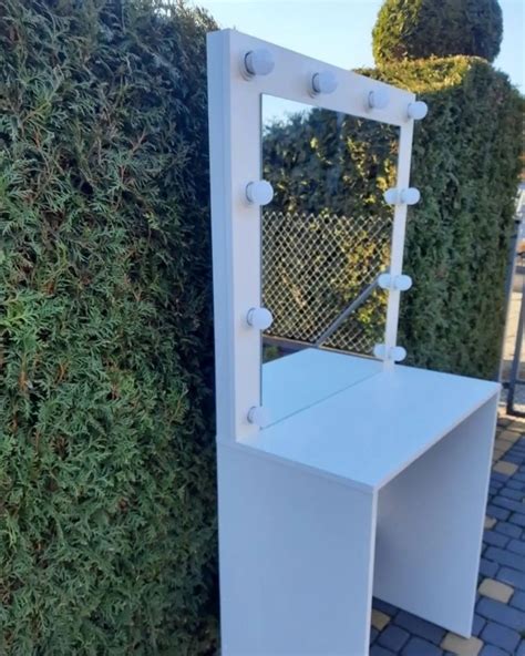 Макіяжні столики Стіл Візажиста столик Доставка по Україні: 3 299 грн ...