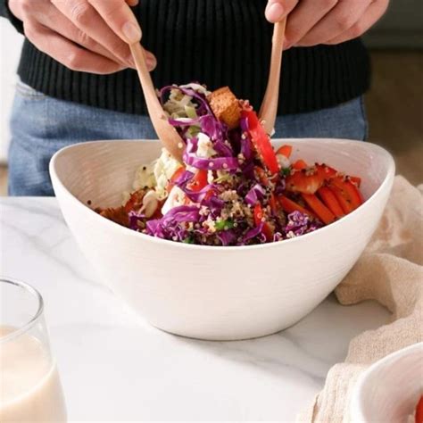 Ceramic Salad Bowl - Handy Housewife