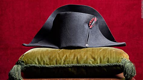 Napoleon's iconic hat on auction in France