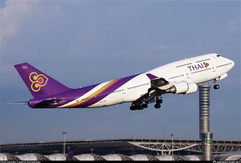 Hs Tgp Thai Airways International Boeing D Photo By Suparat