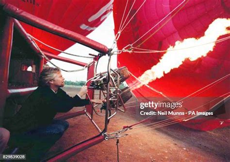 Richard Branson Balloon Imagens E Fotografias De Stock Getty Images