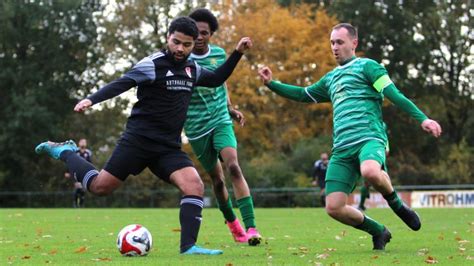 Fußball TBS Pinneberg feiert Sieg beim Debüt der Diaz Zwillinge SHZ