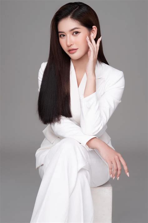 Profile cực xịn của những hot girl học bổng Đại học FPT Trường Đại học FPT