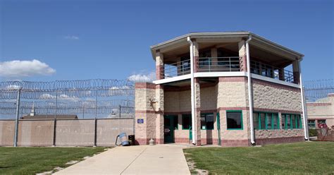 Woman 37 Held On 1 202 Bail Dies In Delaware Prison