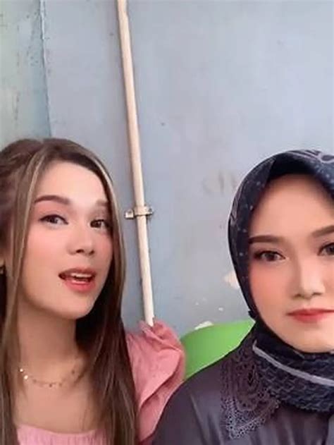 Duet Bareng Lagi Ini Potret Sinta Dan Jojo Reunian Bareng Yang Kembali