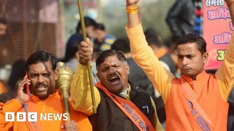 Indias Ayodhya Site Masses Gather As Hindu Muslim Dispute Simmers