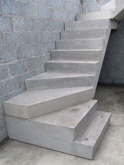 Como Hacer Una Escalera De Concreto Con Descanso