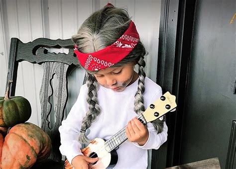 Kentucky Kid's Willie Nelson Costume WINS Halloween 2020