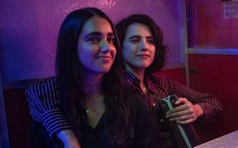 Aussie Actress Stars In Lesbian Road Flick Drive Away Dolls