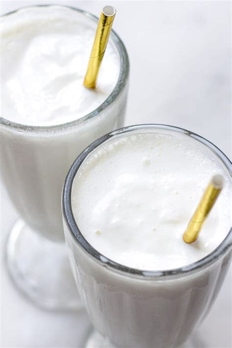 Easy Vanilla Milkshakes (3 Ingredients) - Cooking For My Soul