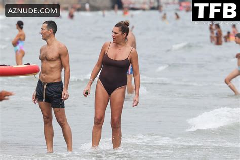 Alena Seredova Sexy Seen Flaunting Her Hot Figure At The Beach Alongside Alessandro Nasi In
