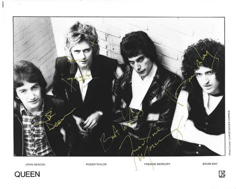 Lot Detail - Queen ULTRA RARE Group Signed Elektra Records 8" x 10" B&W ...