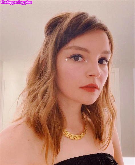 Lauren Mayberry Laurenevemayberry Nude Onlyfans Photo The