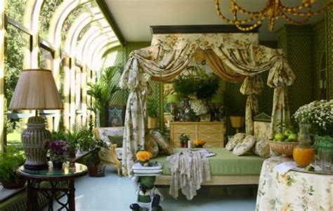 How to Decorate a Garden Theme Bedroom: 13 Garden Bedroom Ideas