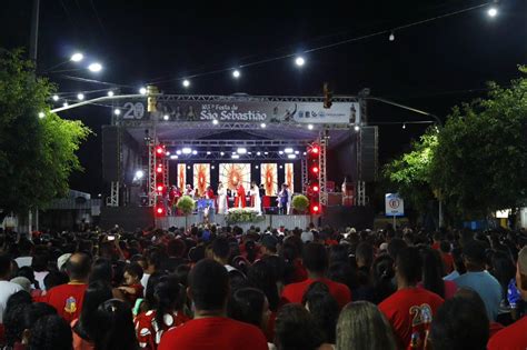 Missa Em Comemora O Aos Da Festividade Do Padroeiro S O