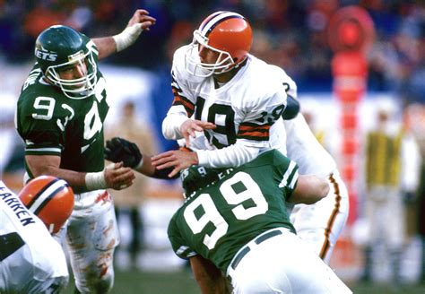 8. Gastineau's Gaffe Against Cleveland - Jets' 10 Most Embarrassing ...