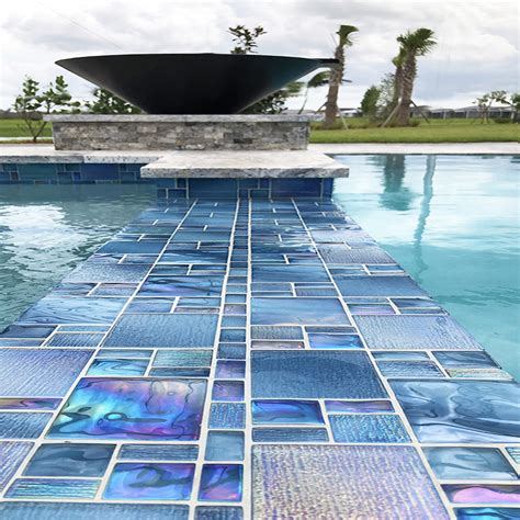 Glass Tile Blends Artistry In Mosaics