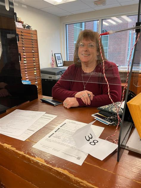 Detailed guides explain how the macon county circuit clerk decatur works 17