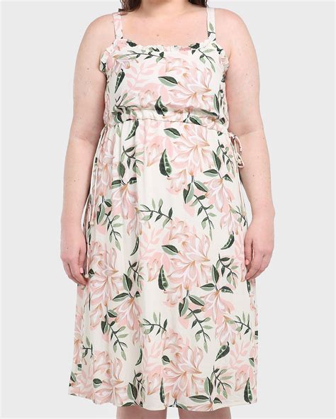 Riachuelo Vestido Midi Plus Size Floral