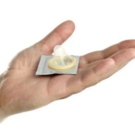 Hot Selling Condoms Sex Natural Latex Transparent Condoms Male Urine