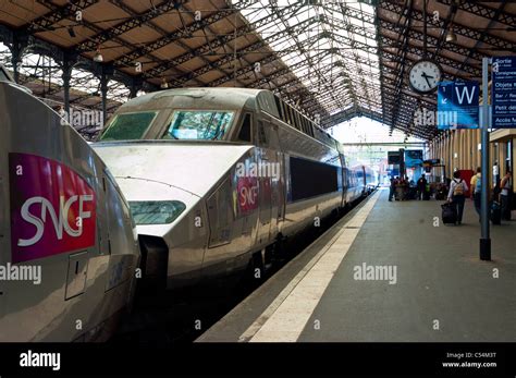 Sncf train tgv logo Banque de photographies et dimages à haute