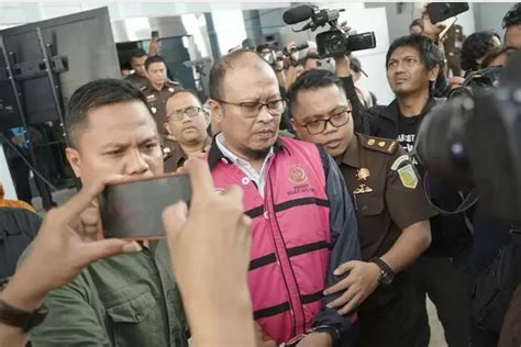 Haris Yasin Limpo Jadi Tersangka Korupsi Pdam Kota Makassar Adik