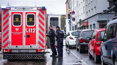 Dortmund J Hriger Mit Machete Angegriffen Und Schwer Verletzt