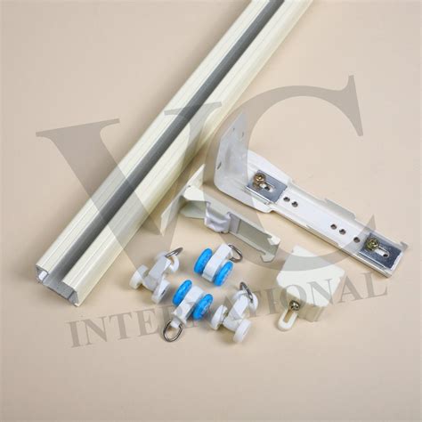 Aluminium White Jumbo Curtain Track Shape Straight Size Feet At