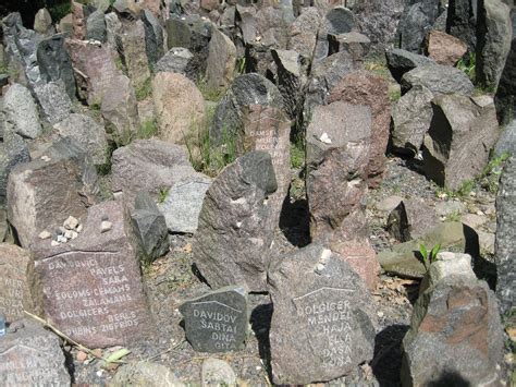 Riga, Rumbula : Holocaust Memorial Places in Latvia