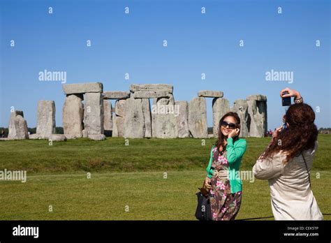 England Wiltshire Stonehenge Stock Photo Alamy