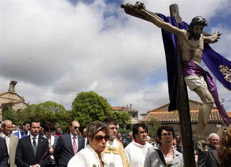 Ayuntamiento Gallegos De Arga An Gallegos Saca A Su Cristo En Romer A