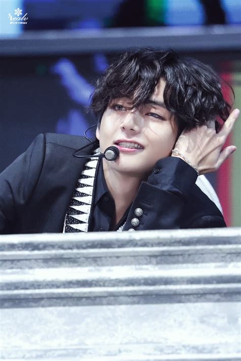 BTS S V Playfully Shut Down A Fan S Fantasy About Him Going Nude