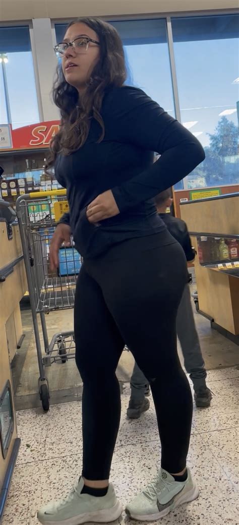 Nerdy Thick Latina Milf At Supermarket Spandex Leggings Yoga Pants Forum