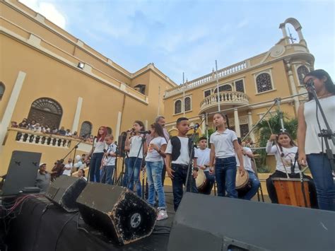 Gobernación del Zulia llega a Cecilio Acosta con su gira cultural La